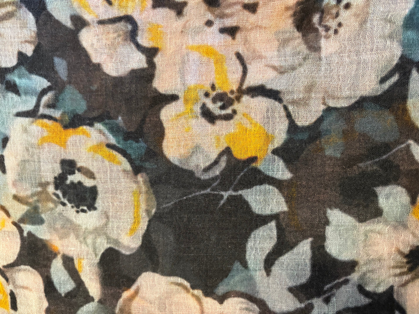 Raffal Le Fleurs Scarf