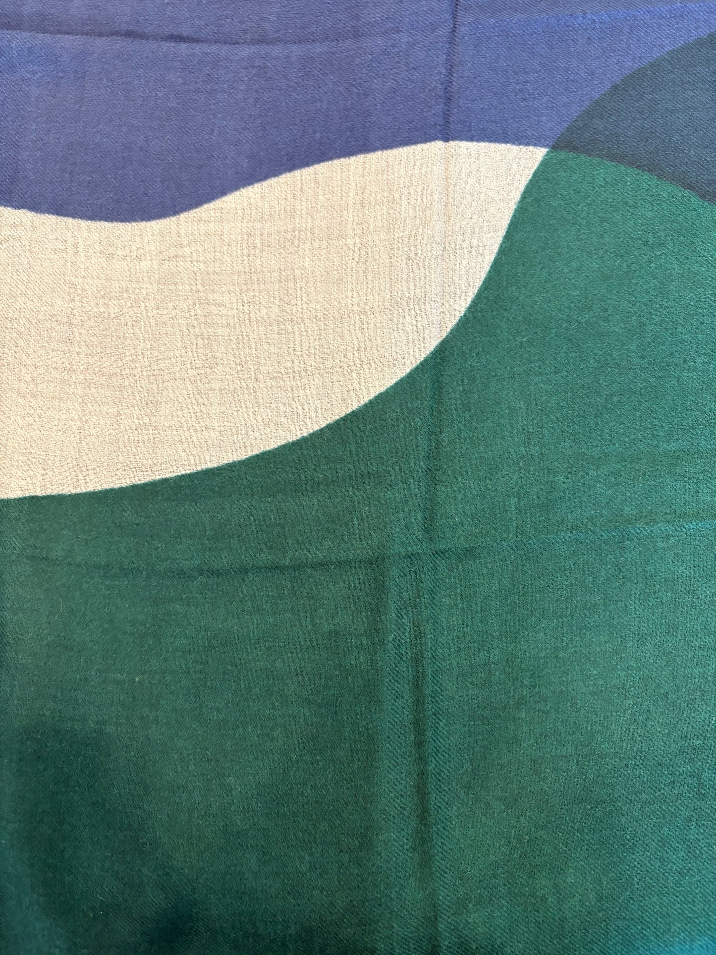 Traditional Wool Overlap Scarf WCOL