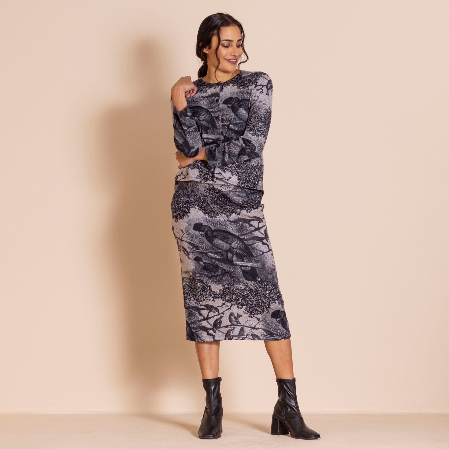 Megan Salmon Parrot Knit Skirt